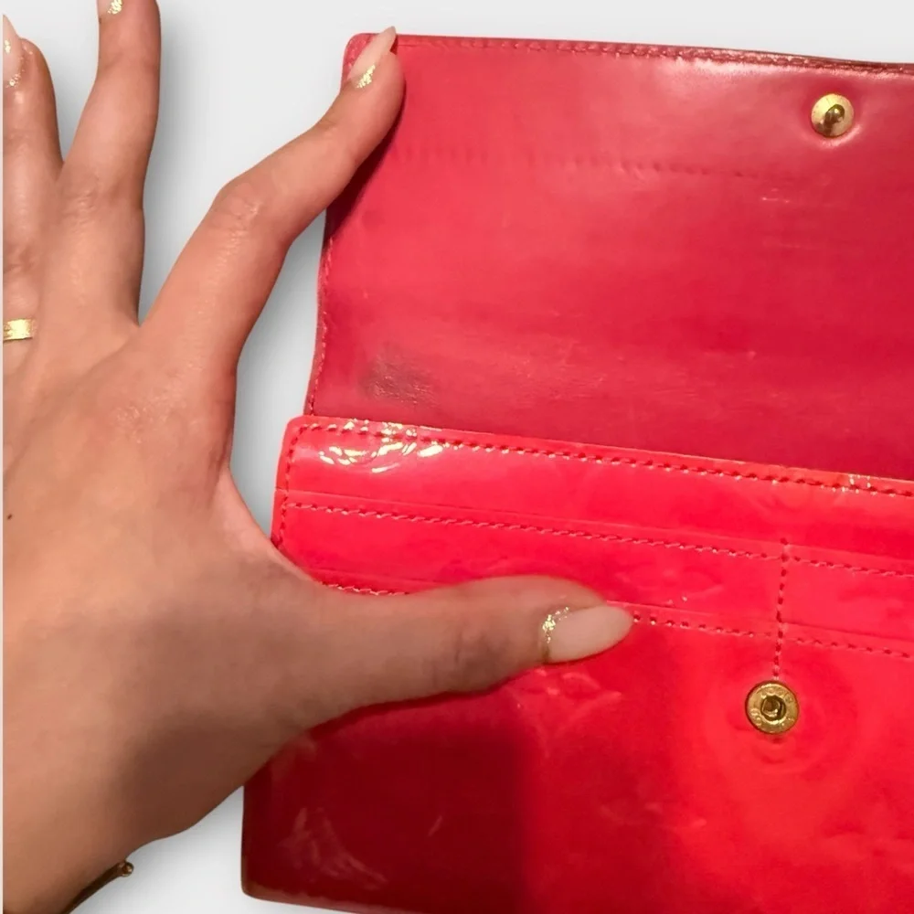 Louis Vuitton Vernis Long Wallet – Red (Good Vintage Condition)